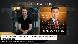 Data-driven Sales: The Art of Selling in the Era of Intelligence